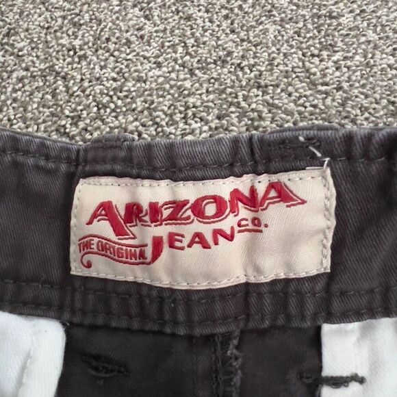 Arizona Jean Co. Men's Cargo Shorts size 32 - Picture 2 of 5